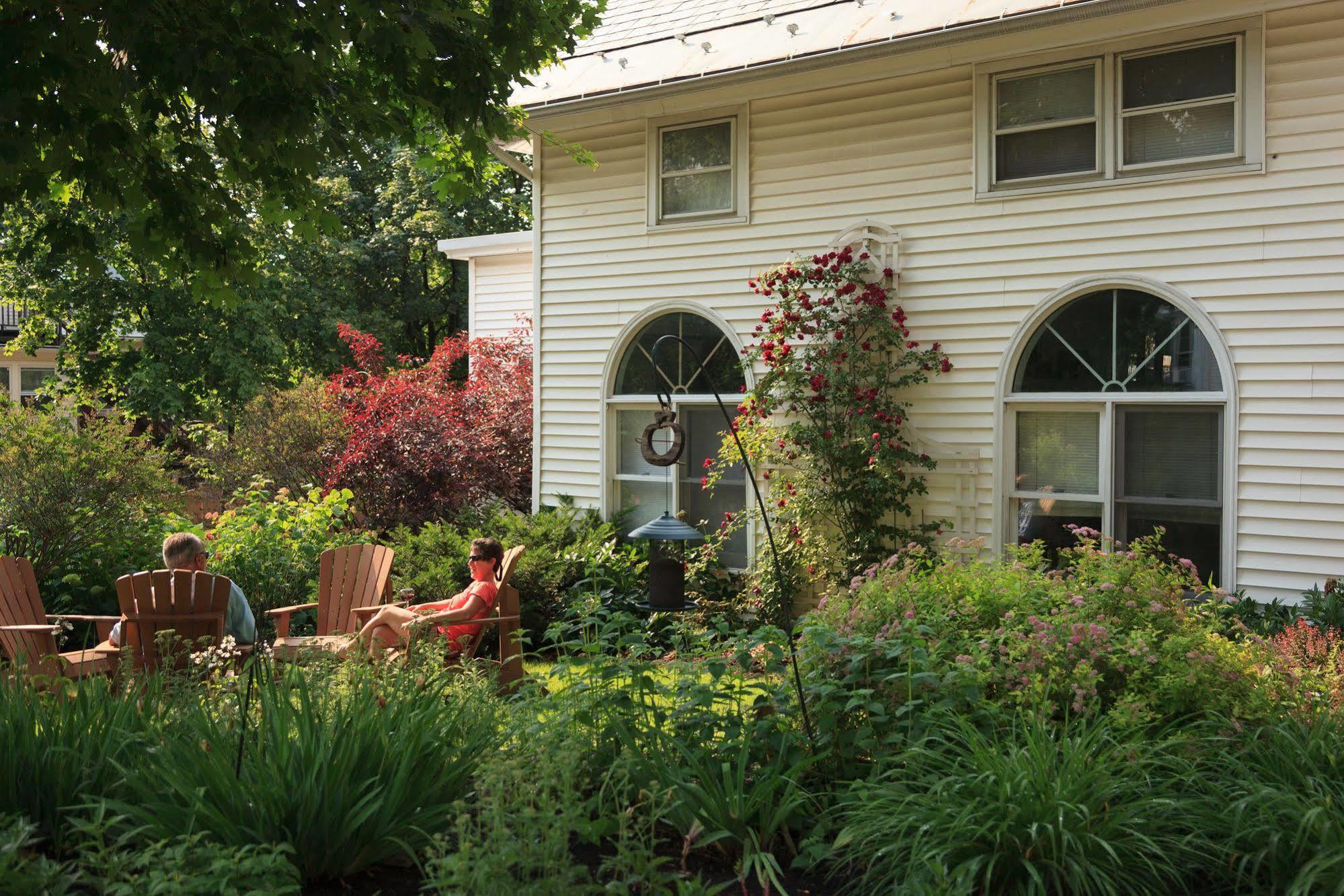Lang House On Main Street Bed & Breakfast เบอร์ลิงตัน ภายนอก รูปภาพ